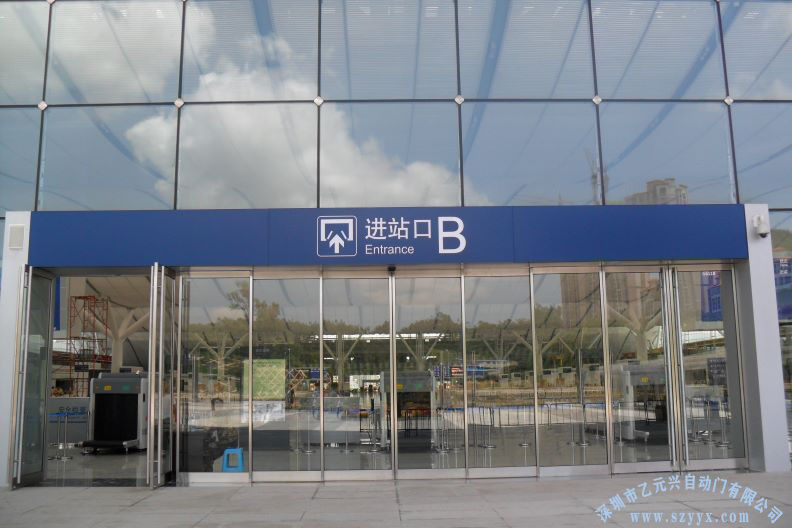 機(jī)場(chǎng)自動(dòng)門(mén)-重疊式 機(jī)場(chǎng)自動(dòng)門(mén)-重疊式